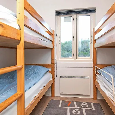 8 Person In Lb K * Ålbæk